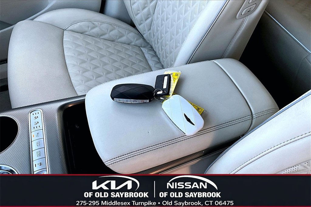 Used 2023 Genesis GV60 Performance image 35