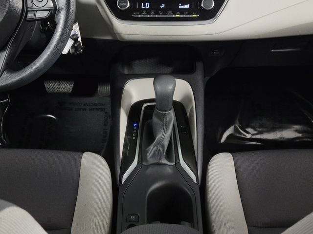 Used 2025 Toyota Corolla LE FWD image 24
