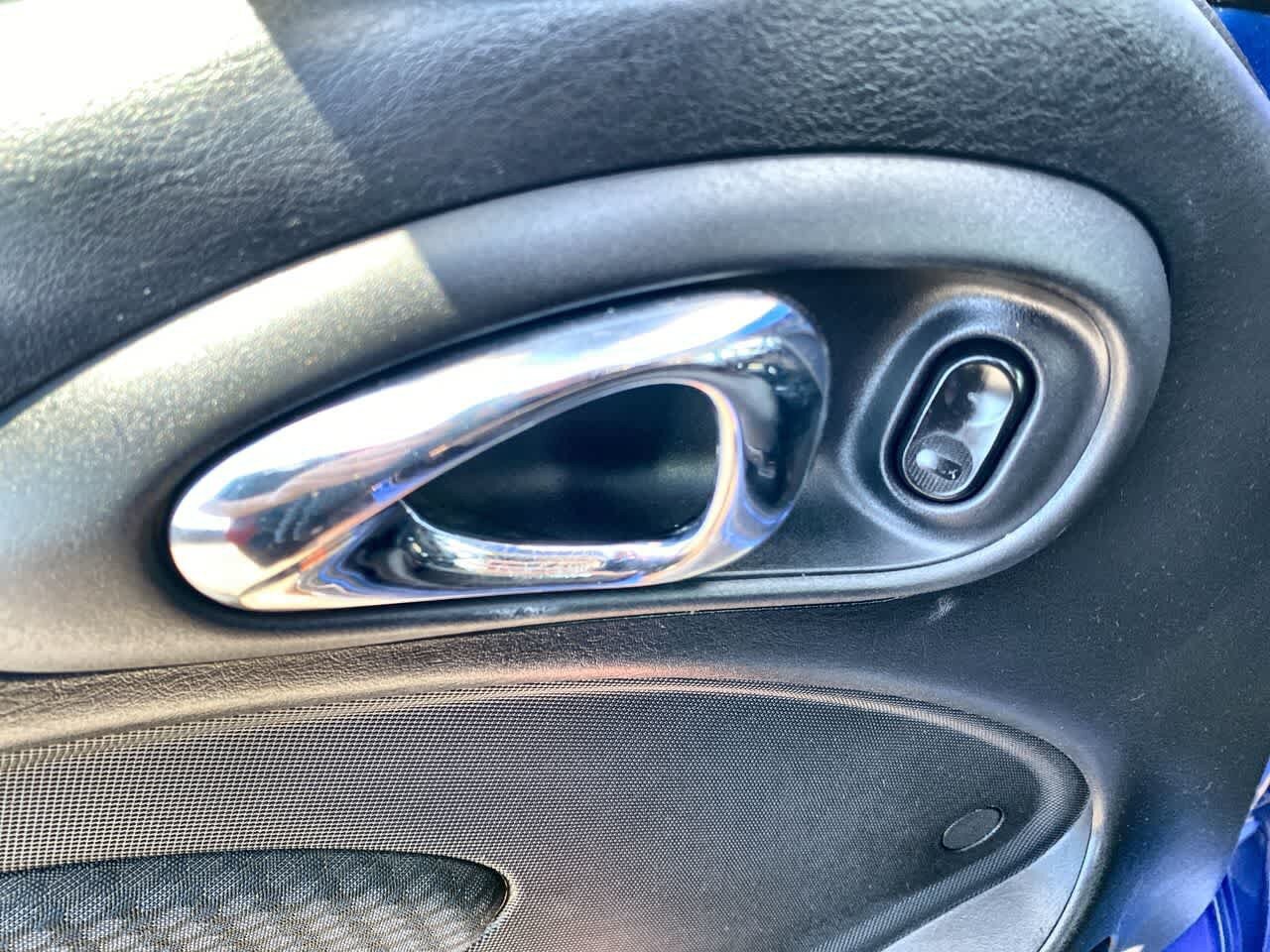 Used 2005 Chrysler PT Cruiser Touring FWD image 13