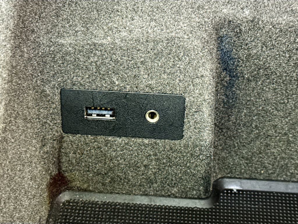 Used 2016 Porsche Cayenne S image 18