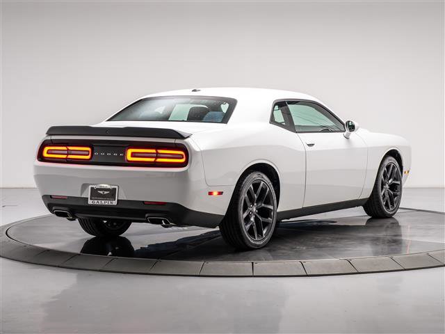 Used 2019 Dodge Challenger SXT w/ Blacktop Package RWD image 5