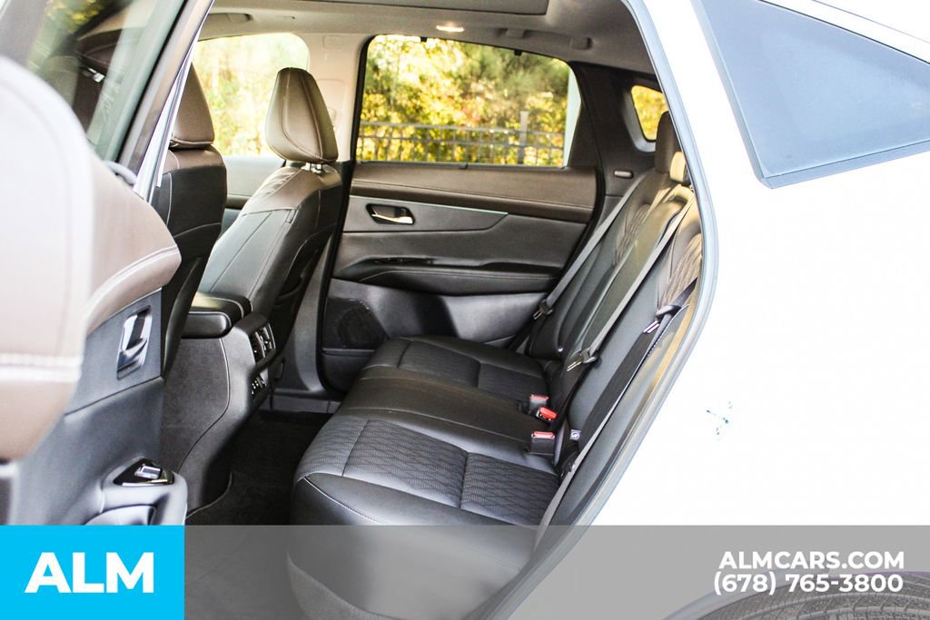 Used 2025 Nissan Murano Platinum w/ Cargo Package image 18