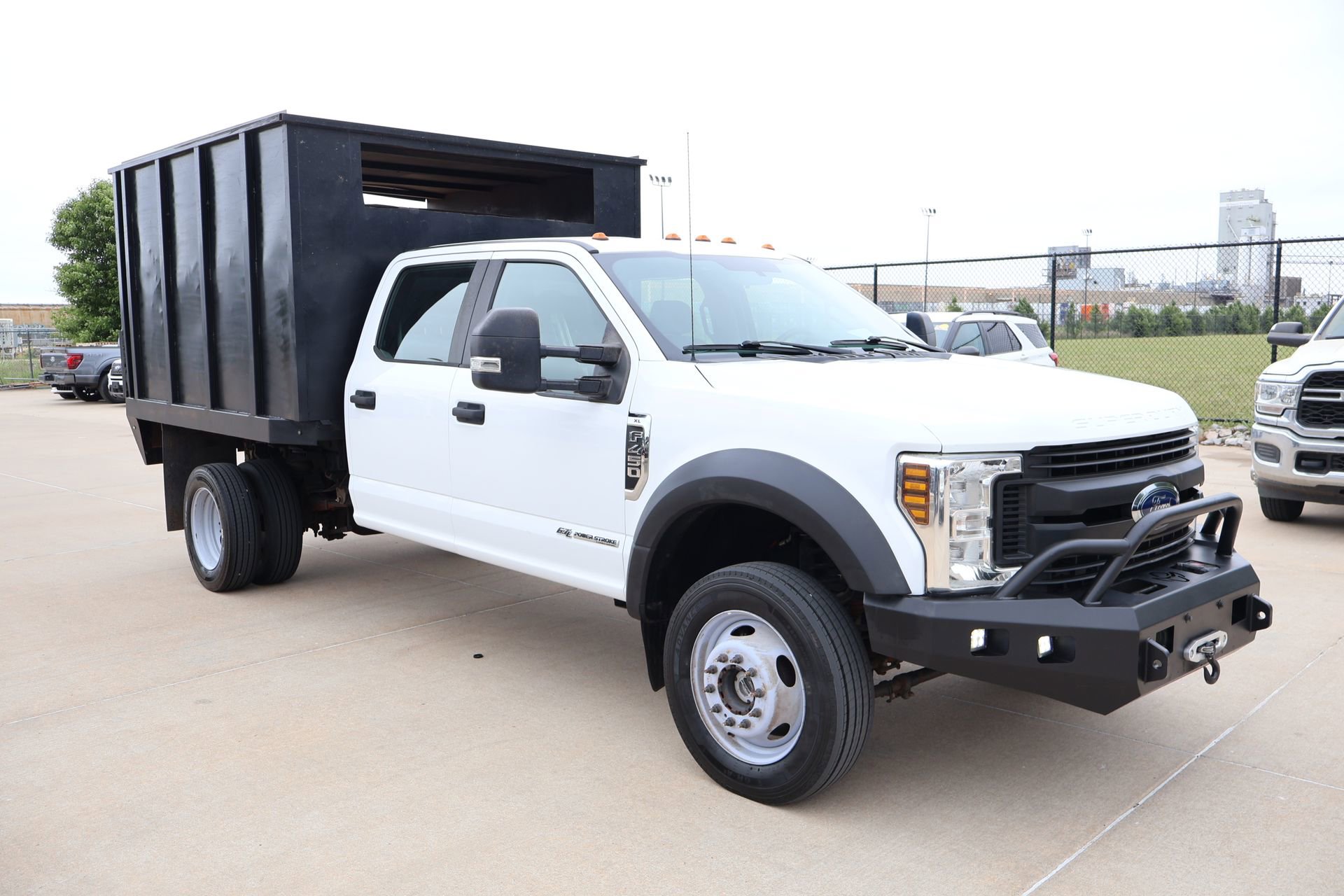 Used 2018 Ford F450 XL w/ Power Equipment Group AWD/4WD image 1