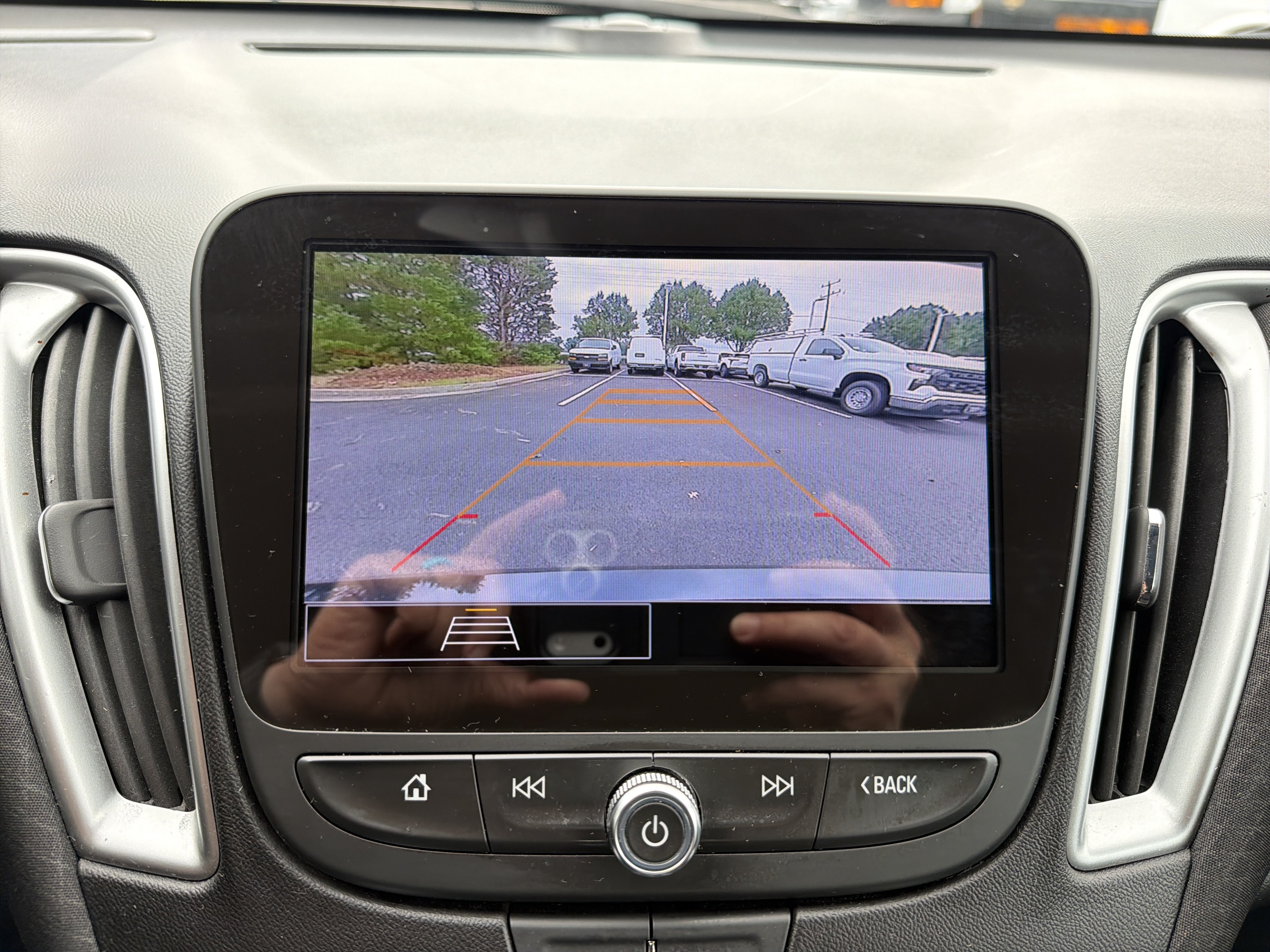 Used 2024 Chevrolet Malibu LT FWD image 24