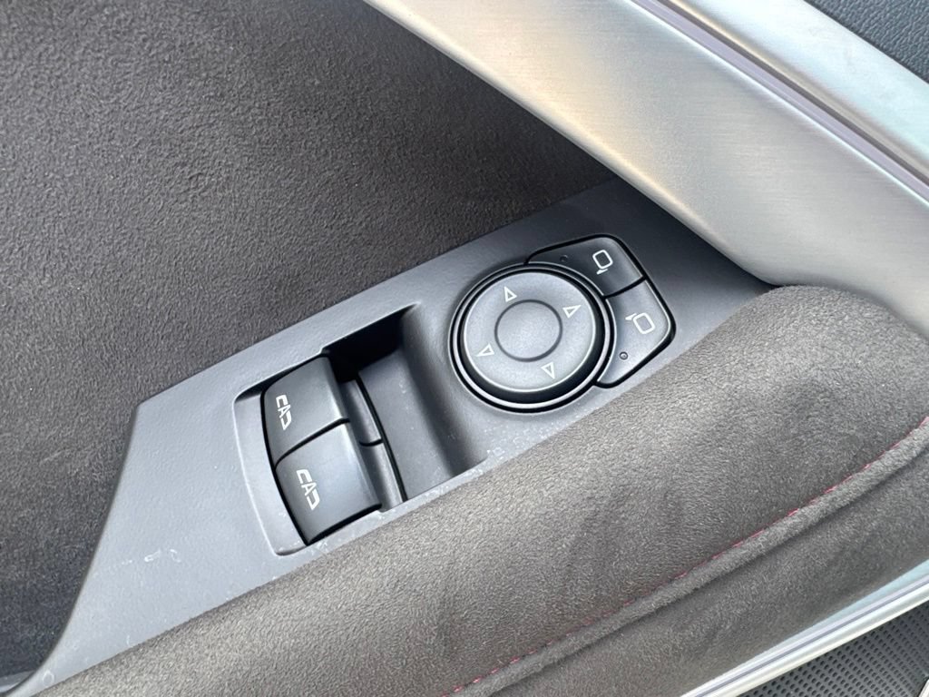 Used 2018 Chevrolet Camaro ZL1 RWD image 31