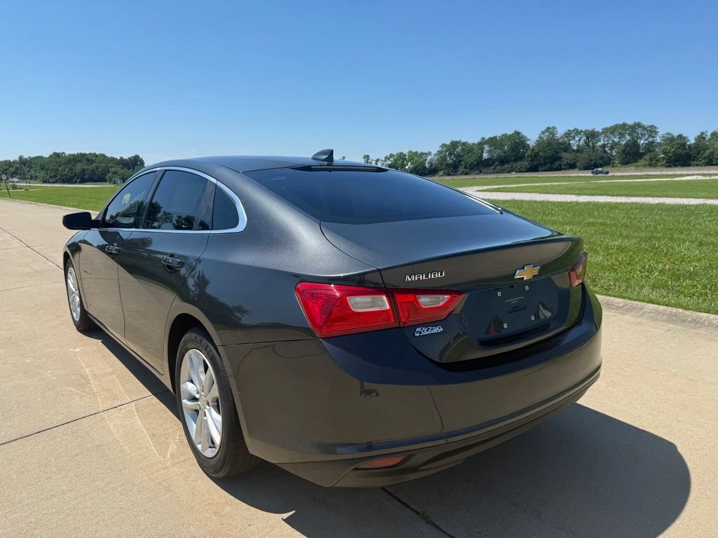 Used 2018 Chevrolet Malibu LT FWD image 8