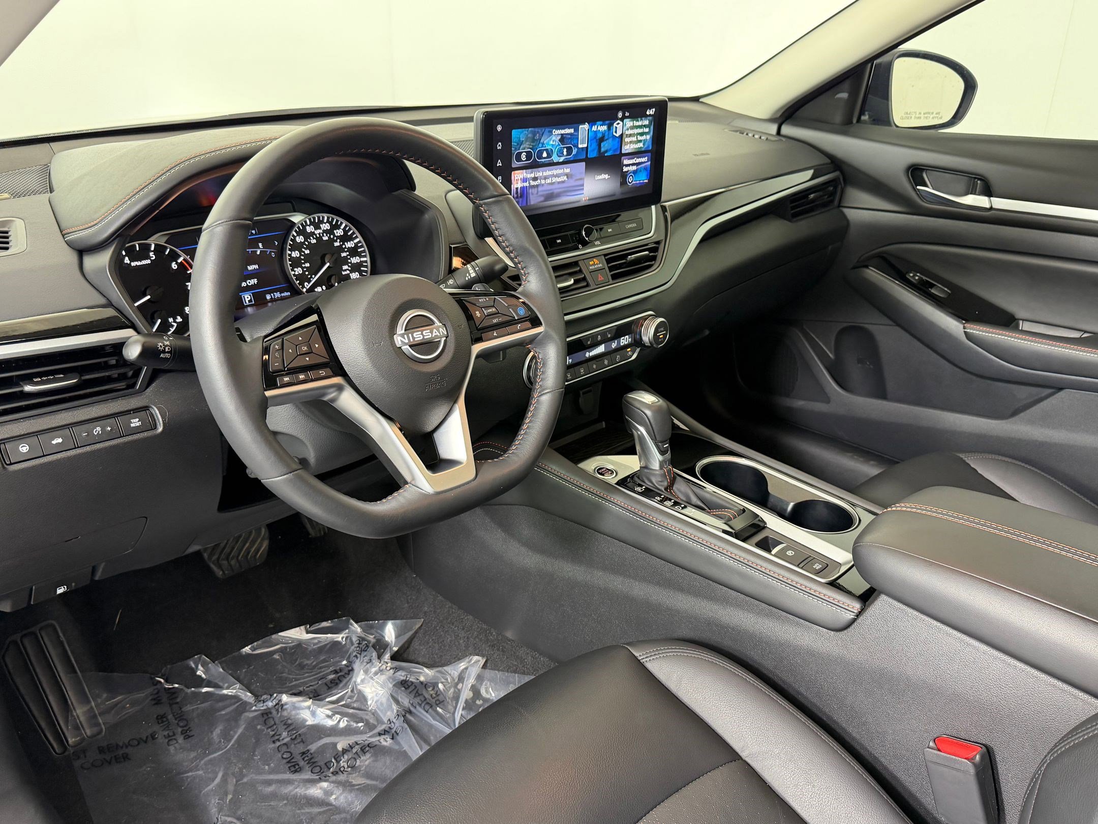 Used 2024 Nissan Altima 2.0 SR image 4