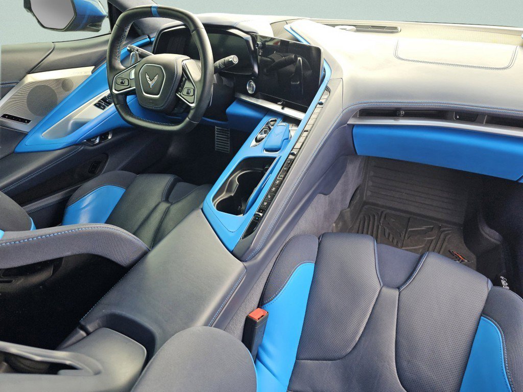 Used 2021 Chevrolet Corvette Stingray Premium Cpe w/ 3LT image 22