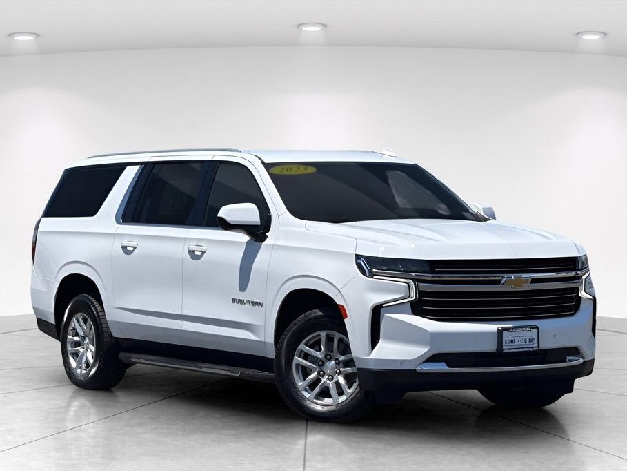 Used 2023 Chevrolet Suburban LT AWD/4WD image 2