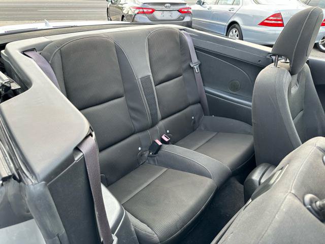 Used 2015 Chevrolet Camaro LT RWD image 15