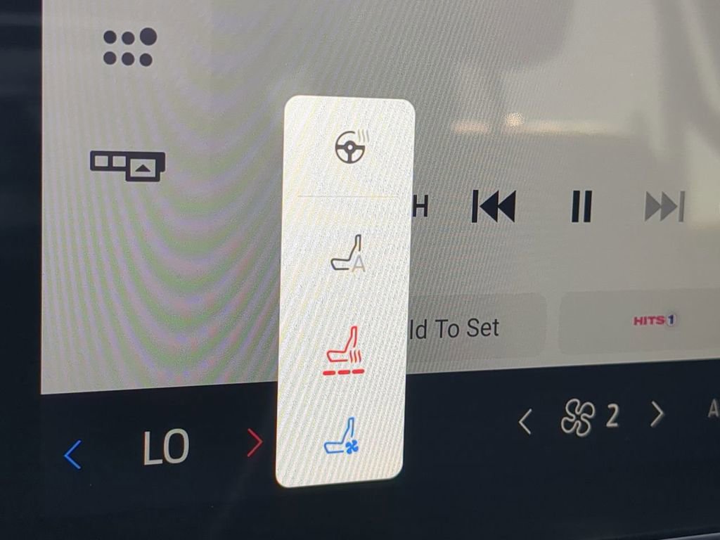 Used 2025 Ford Expedition Tremor AWD/4WD image 21