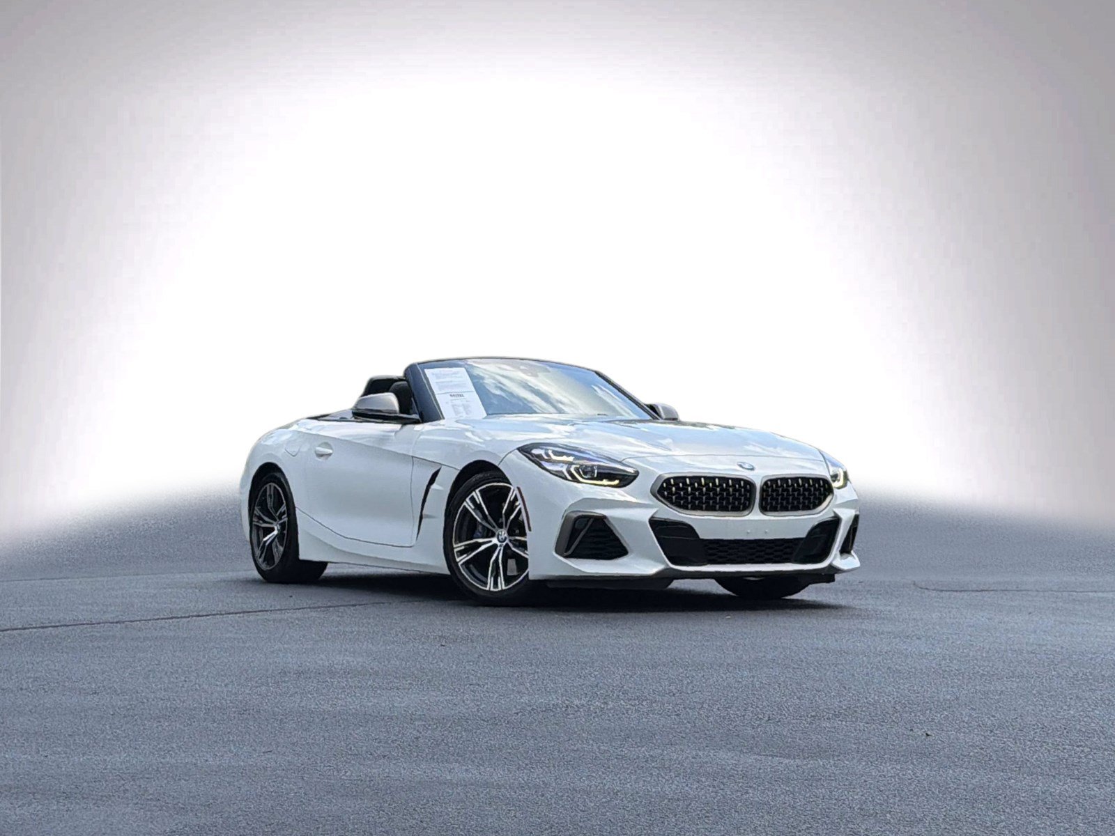 Used 2022 BMW Z4 M40i RWD image 2