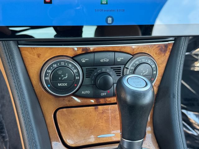 Used 2011 Mercedes-Benz SL 550 image 21