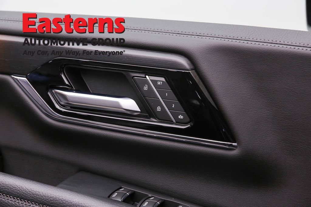 Used 2025 GMC Yukon XL Denali w/ Denali Reserve Package image 20