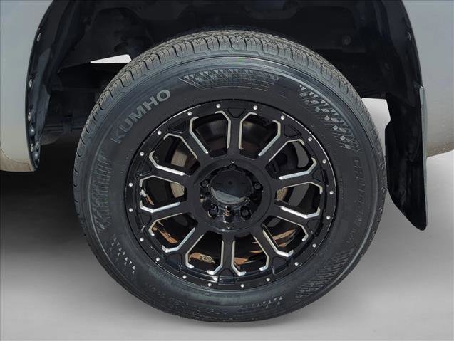 Used 2016 Toyota Tundra SR5 w/ SR5 Upgrade Package image 9