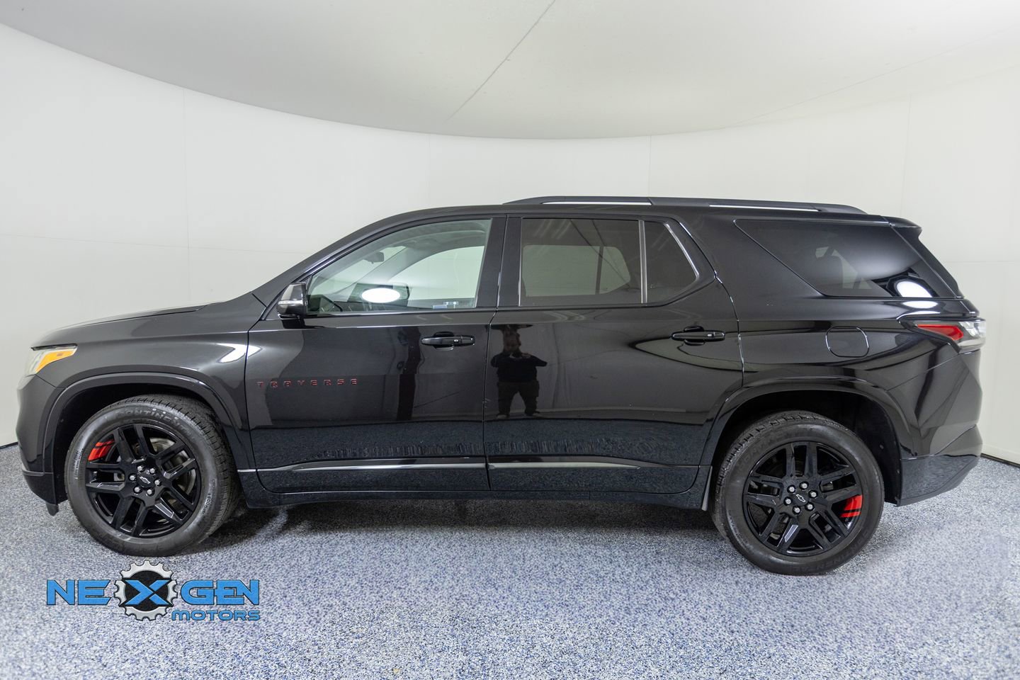 Used 2020 Chevrolet Traverse Premier w/ Redline Edition image 4