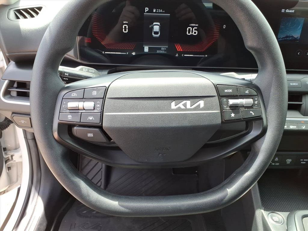 Used 2025 Kia K4 FWD image 22