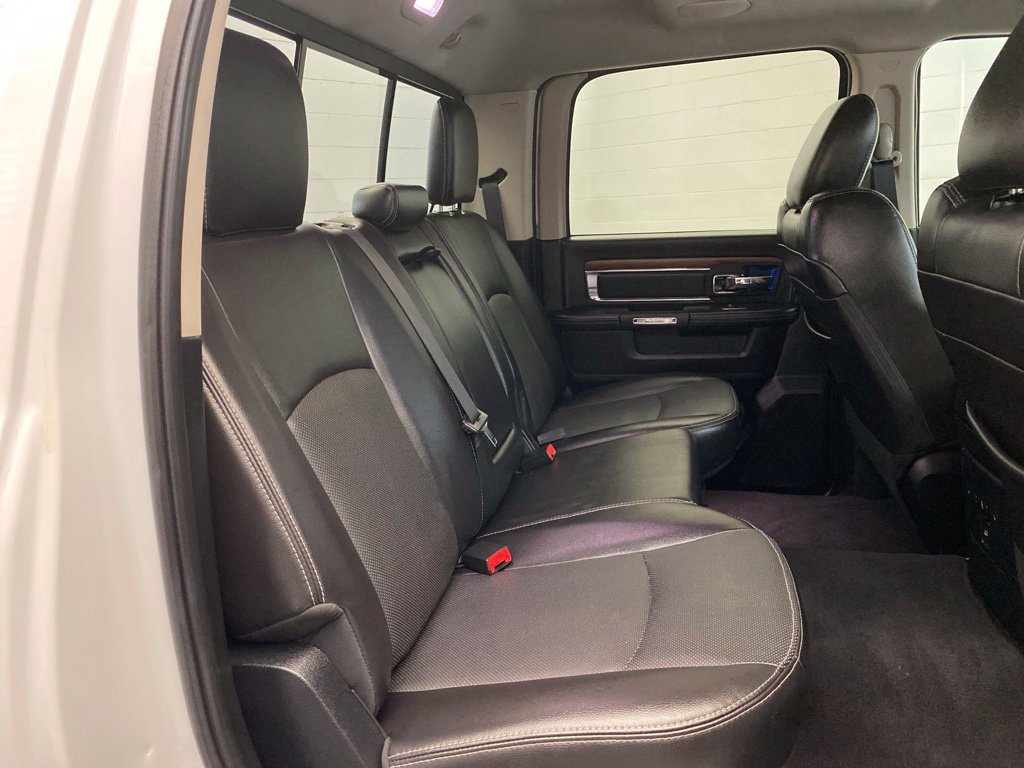 Used 2016 RAM 3500 Laramie w/ Convenience Group AWD/4WD image 19