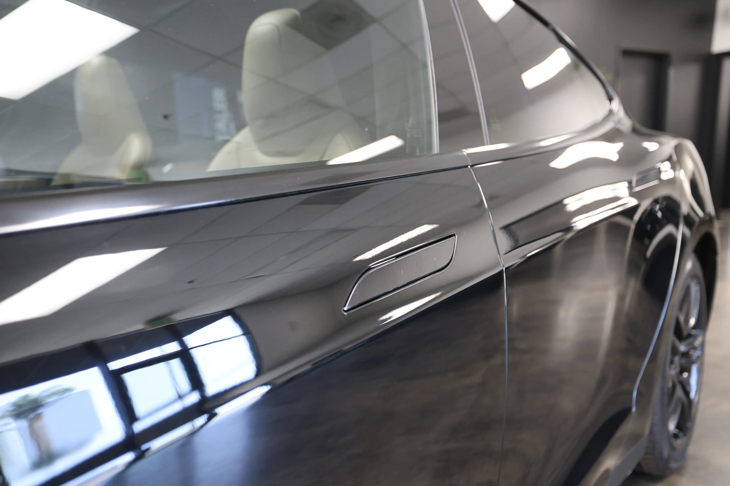 Used 2015 Tesla Model S 85 RWD image 19