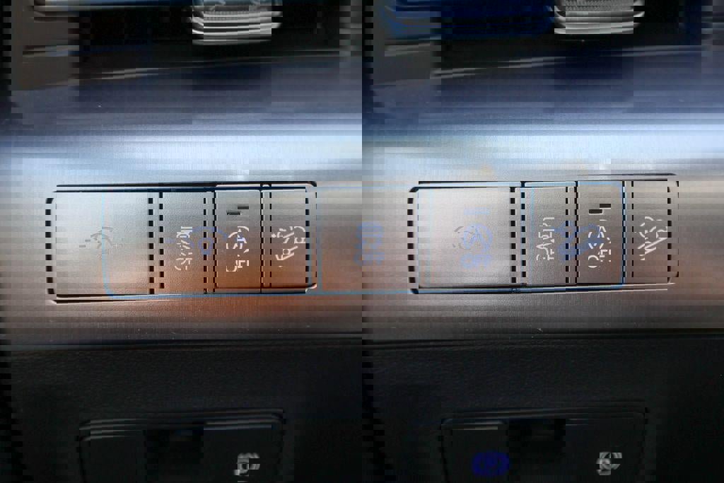 New 2026 Hyundai Kona SE image 18