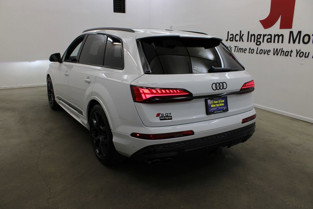New 2026 Audi SQ7 Premium Plus image 2