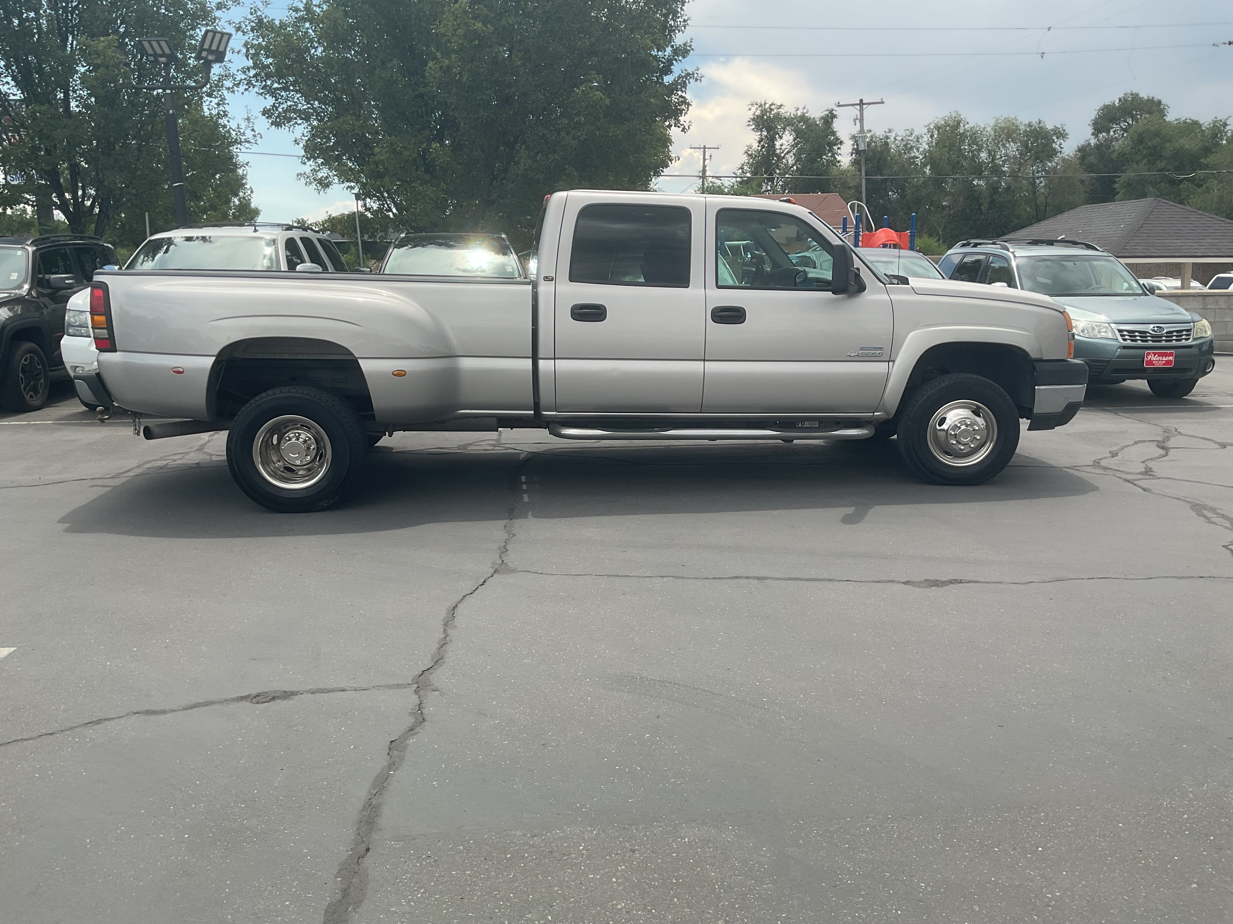 Used 2006 Chevrolet Silverado 3500 LT w/ Heavy-Duty Power Package RWD image 5