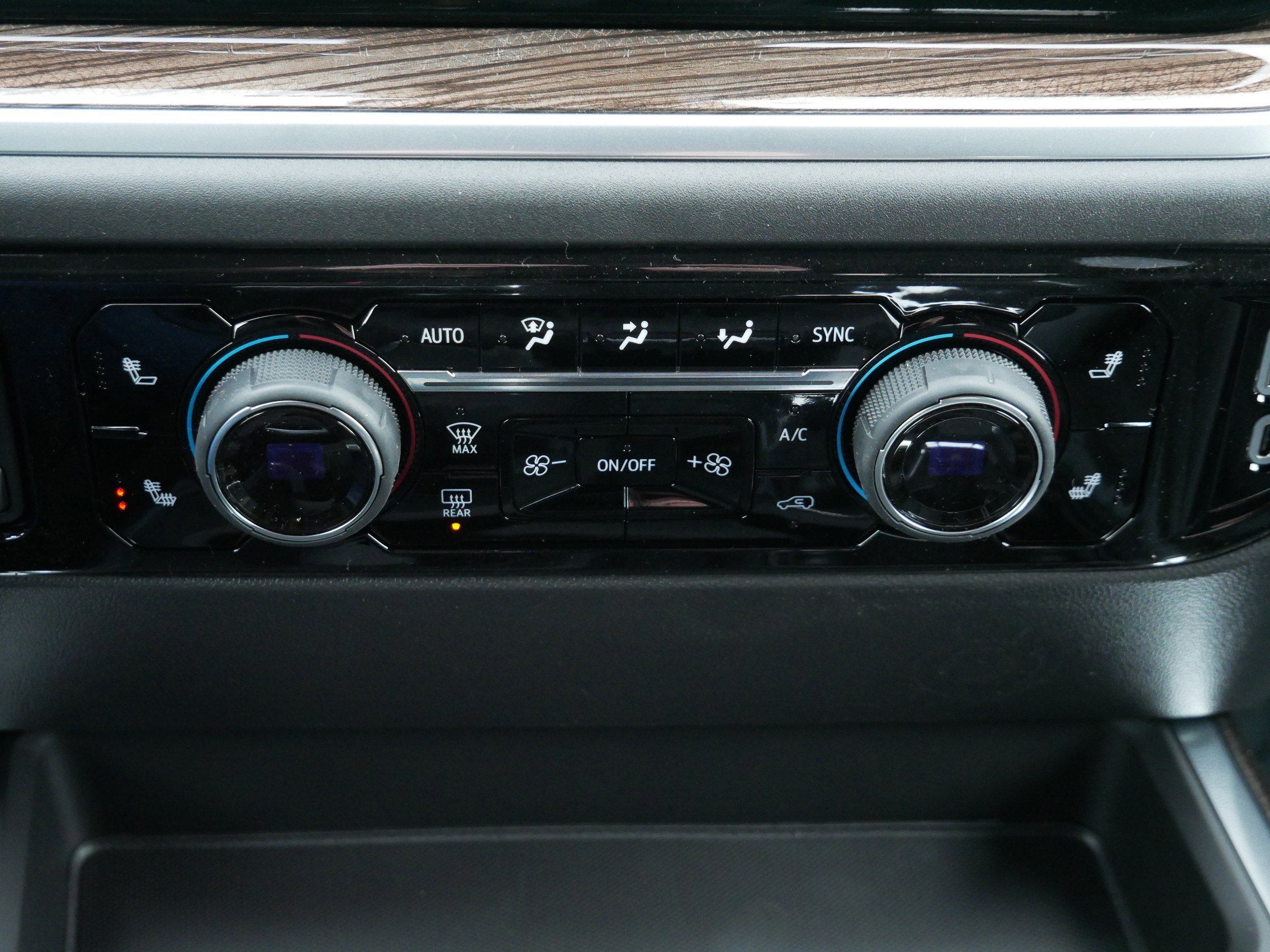 New 2026 Chevrolet Silverado 1500 LT Trail Boss w/ LT Trail Boss Premium Package image 8