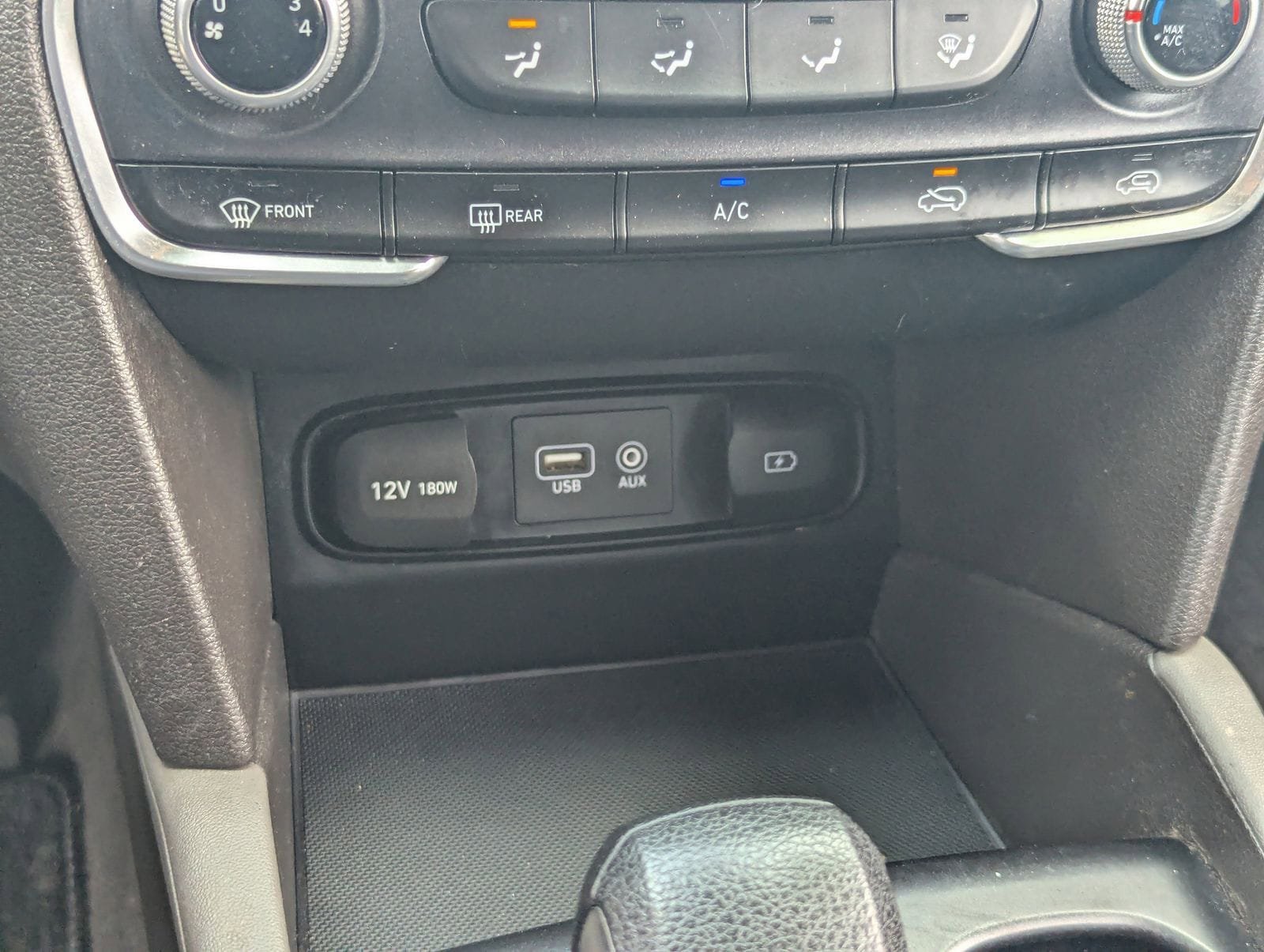 Used 2019 Hyundai Santa Fe SE FWD image 22
