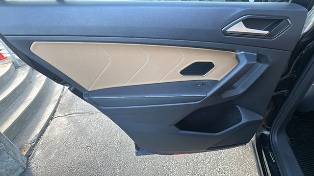 Used 2022 Volkswagen Tiguan SE image 29