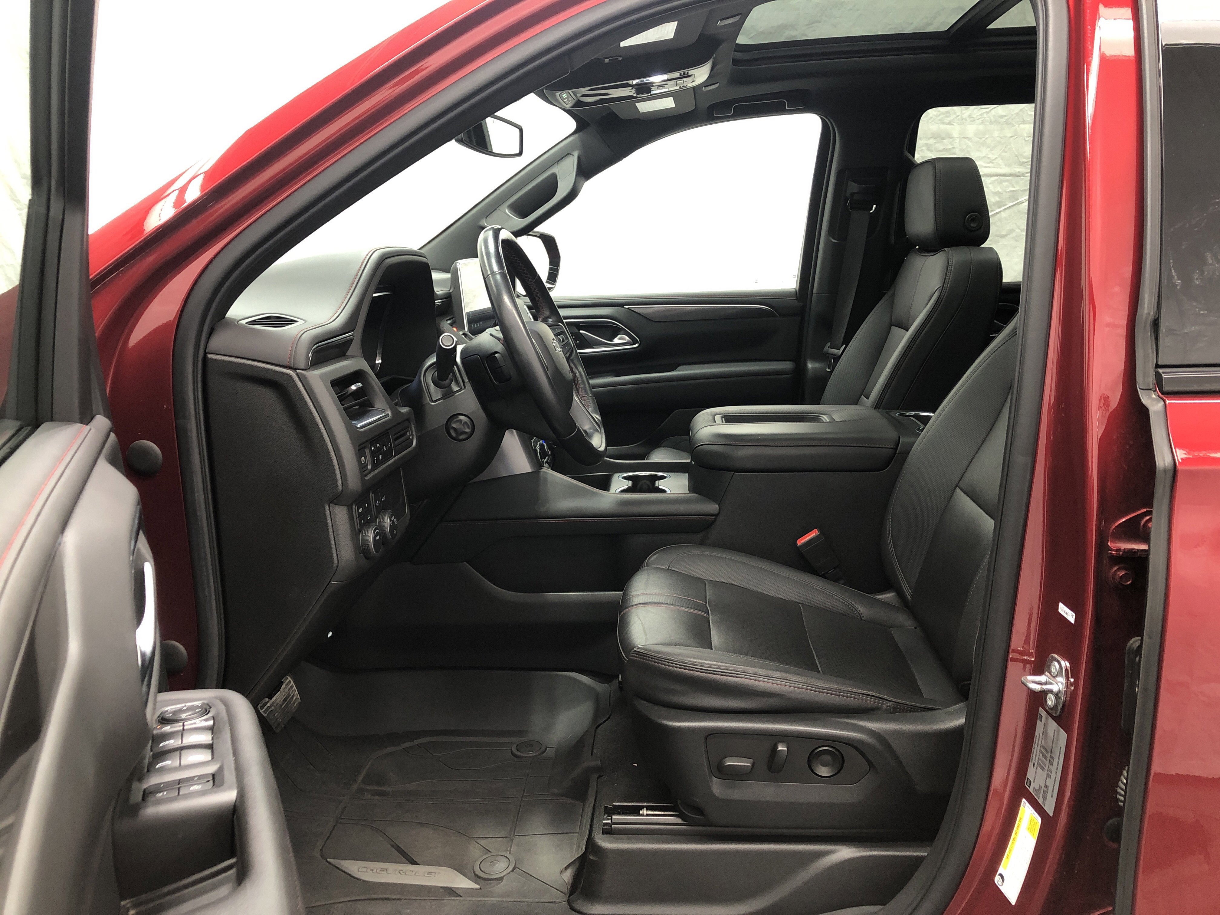 Used 2022 Chevrolet Tahoe RST w/ Sport Performance Package image 16