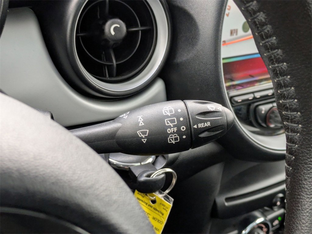 Used 2011 MINI Cooper Hardtop image 21