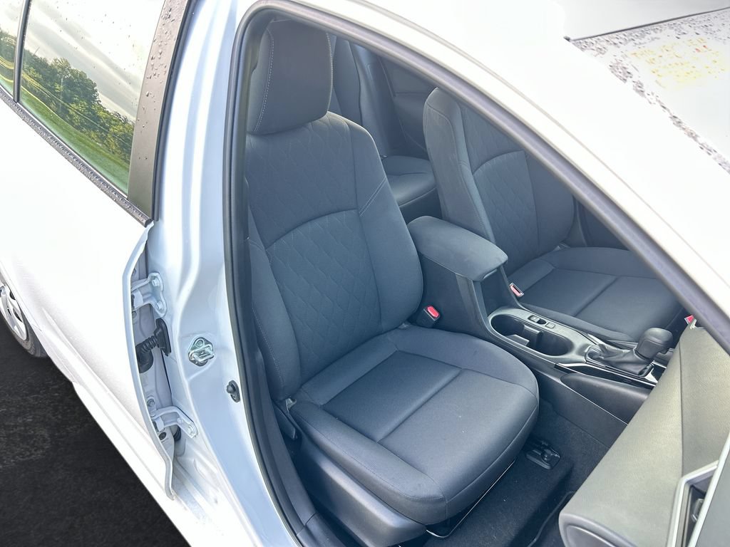 Used 2024 Toyota Corolla LE FWD image 30