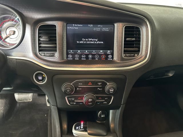 Used 2018 Dodge Charger SXT Plus w/ Navigation & Travel Group image 29