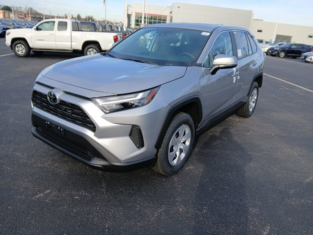 New 2025 Toyota RAV4 LE image 2