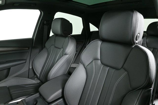 New 2025 Audi Q5 2.0T Premium Plus AWD/4WD image 5