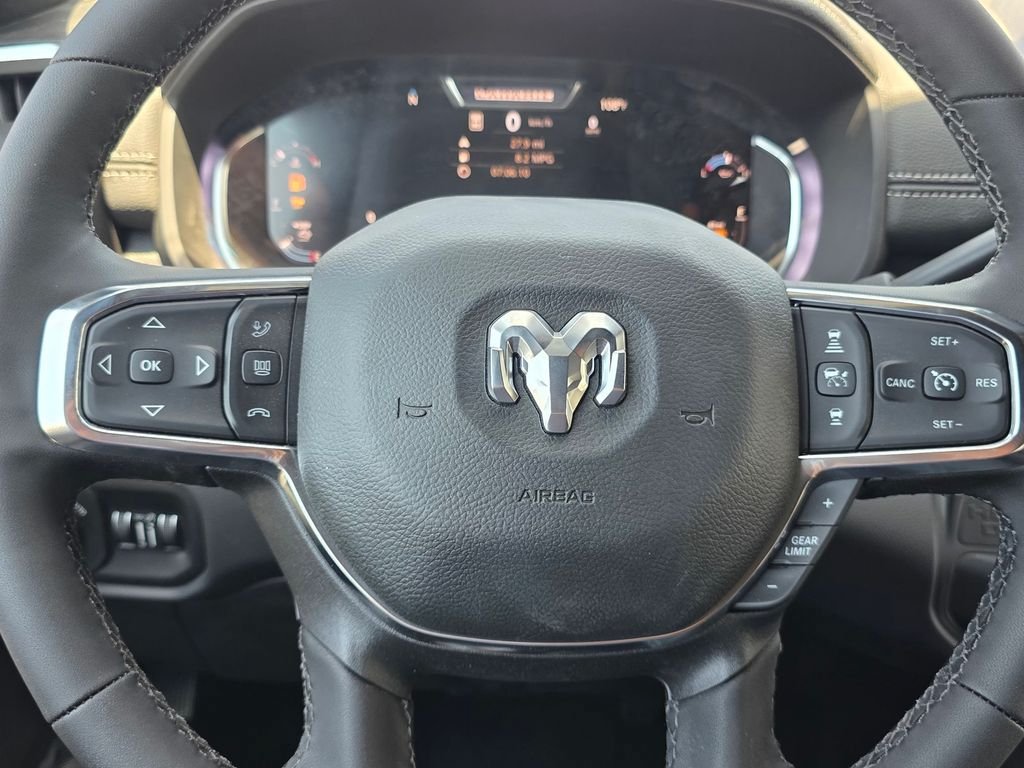 New 2026 RAM 2500 Laramie AWD/4WD image 21