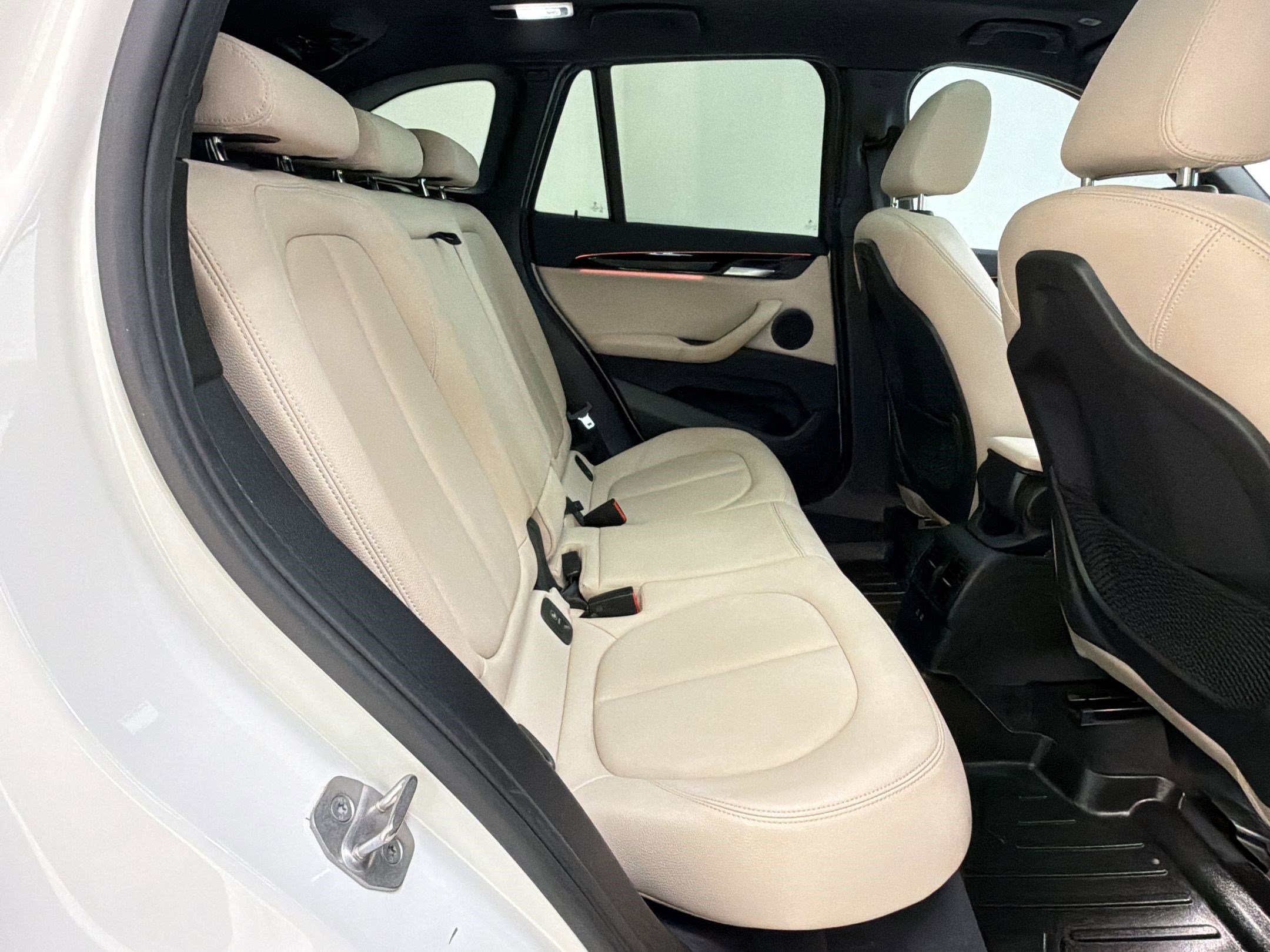 Used 2021 BMW X1 xDrive28i w/ Premium Package image 29