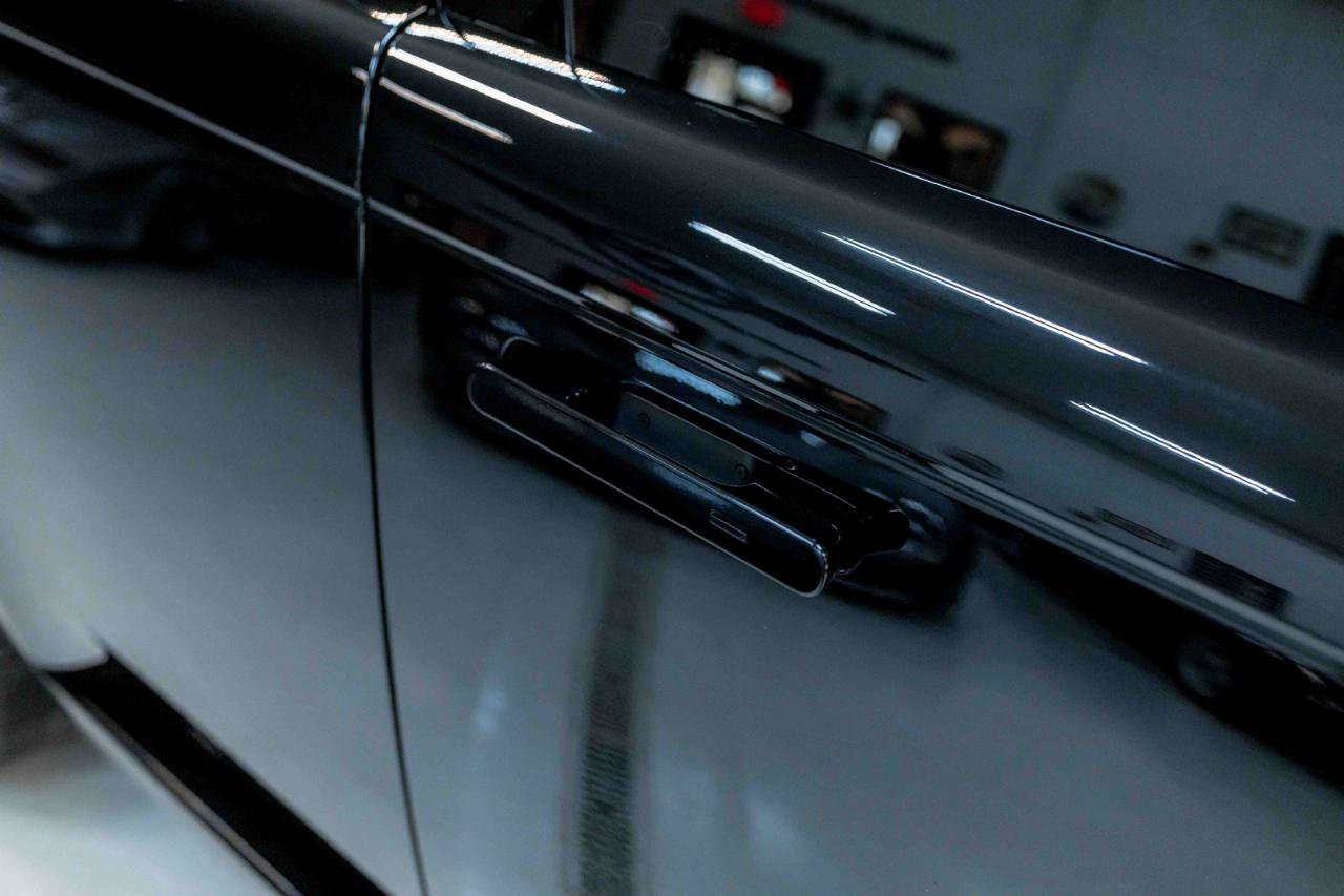 Used 2025 Land Rover Range Rover SE image 20