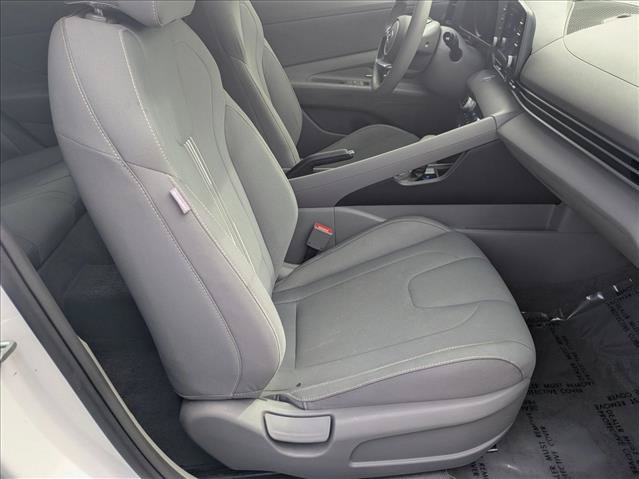 Used 2021 Hyundai Elantra SEL FWD image 19