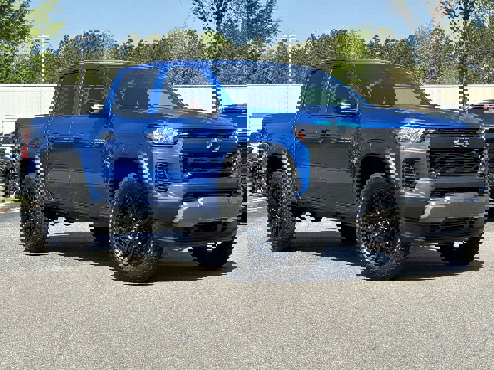 Used 2024 Chevrolet Colorado Trail Boss w/ Advanced Trailering Package image 2