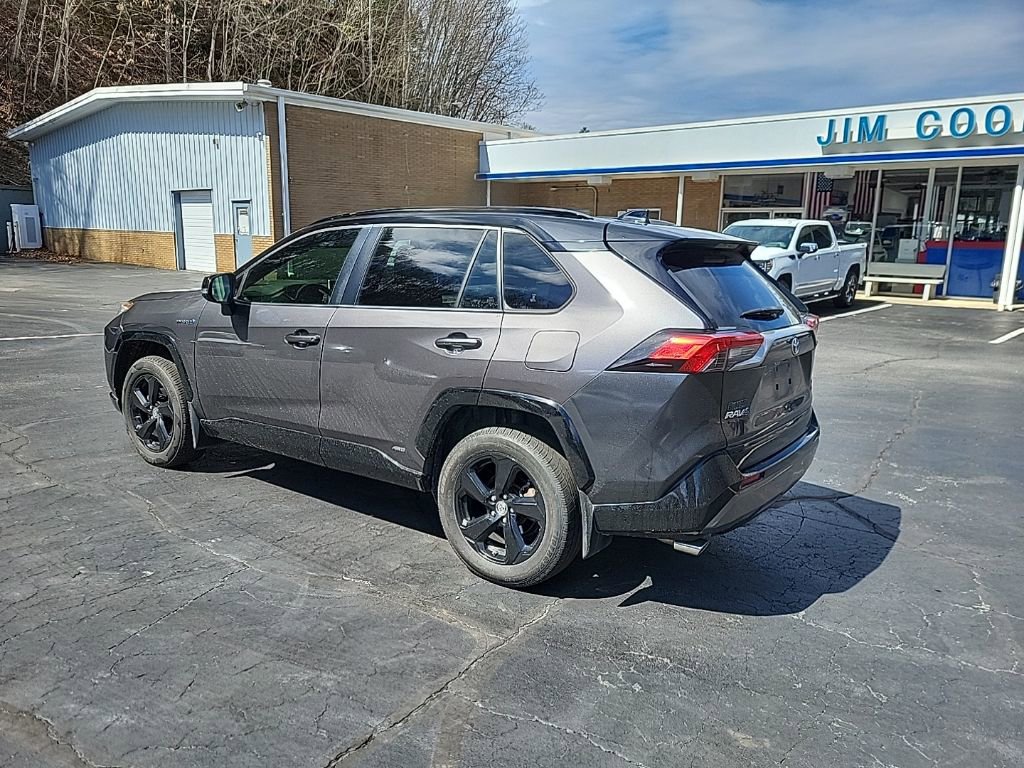 Used 2019 Toyota RAV4 XSE w/ XSE Weather Package image 11