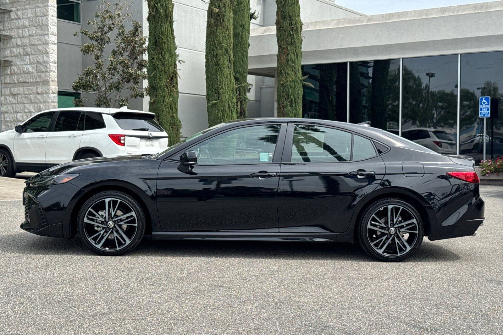 Used 2026 Toyota Camry XSE image 7