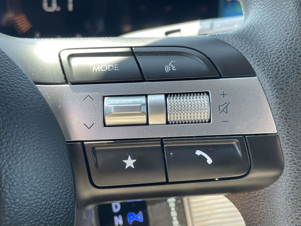 Certified 2025 Hyundai Sonata SEL FWD image 24