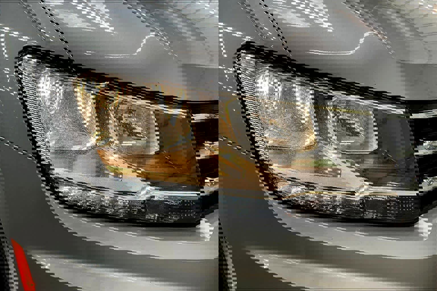 Used 2021 Volkswagen Tiguan SE image 30