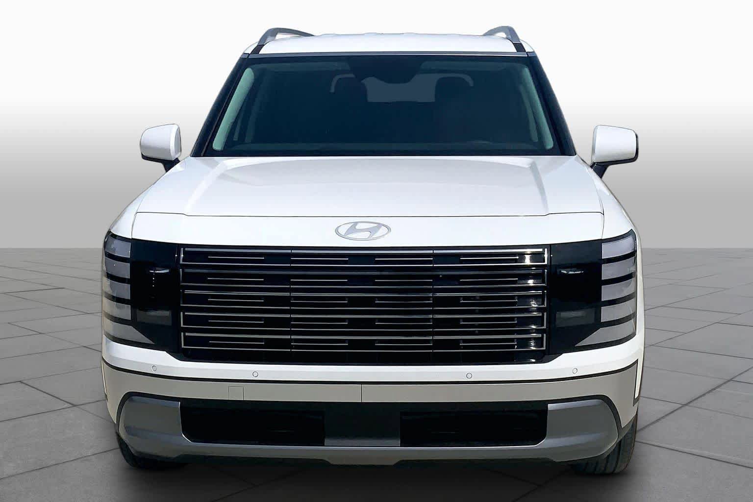 Certified 2026 Hyundai Palisade SEL FWD image 4