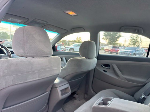 Used 2009 Toyota Camry LE FWD image 26