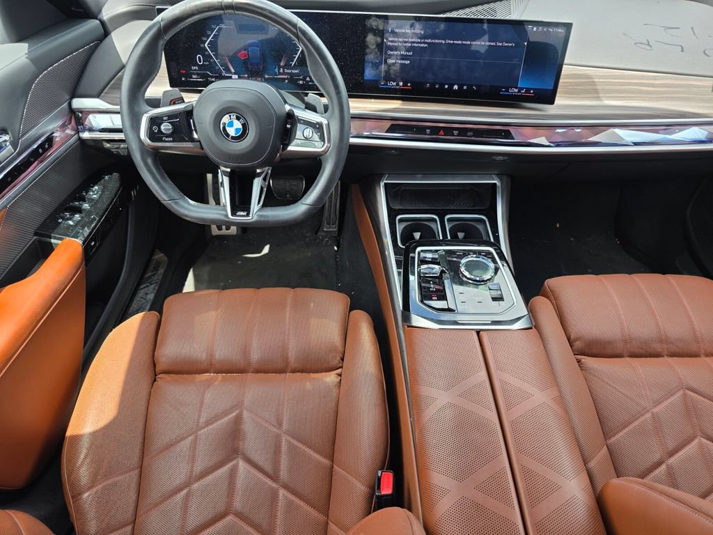 Certified 2023 BMW 760i xDrive AWD/4WD image 11