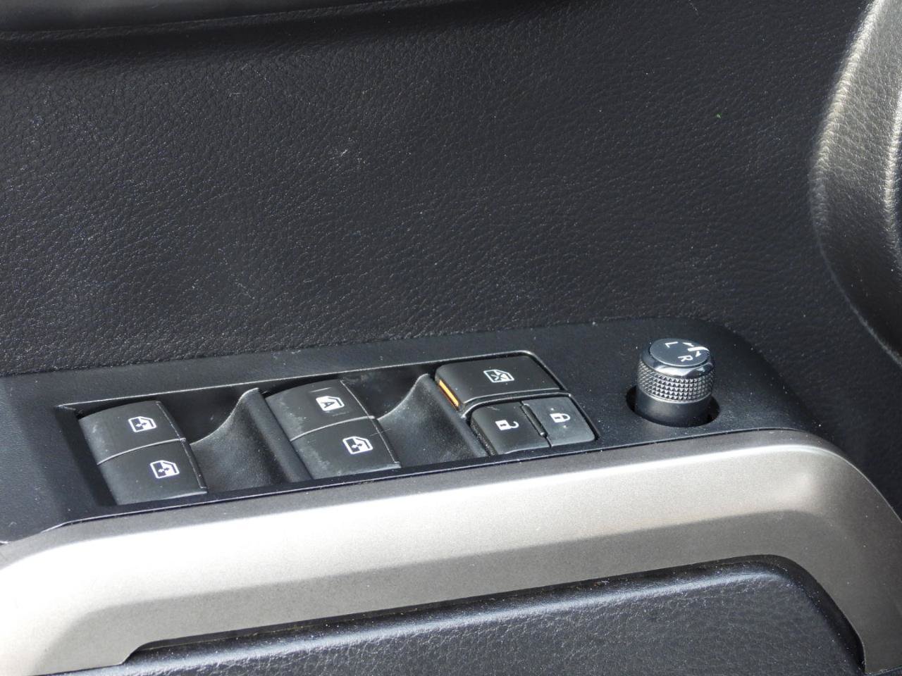 Used 2021 Toyota Tacoma SR5 RWD image 59