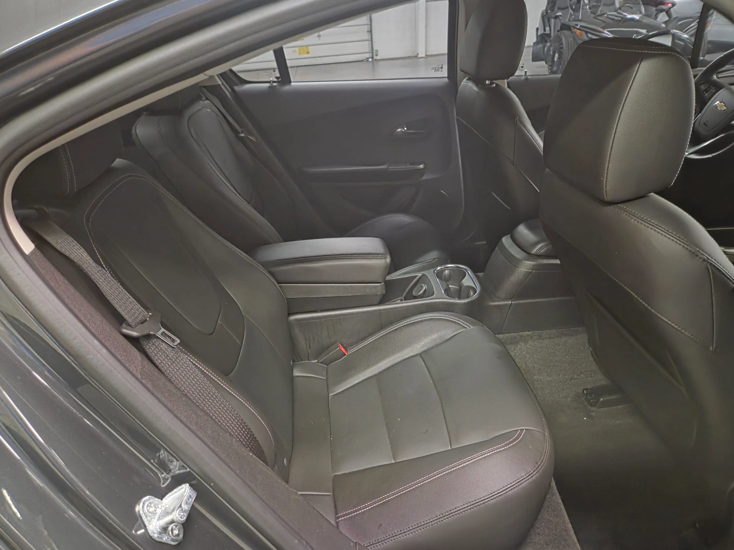 Used 2014 Chevrolet Volt Premium w/ Premium Trim Package FWD image 33