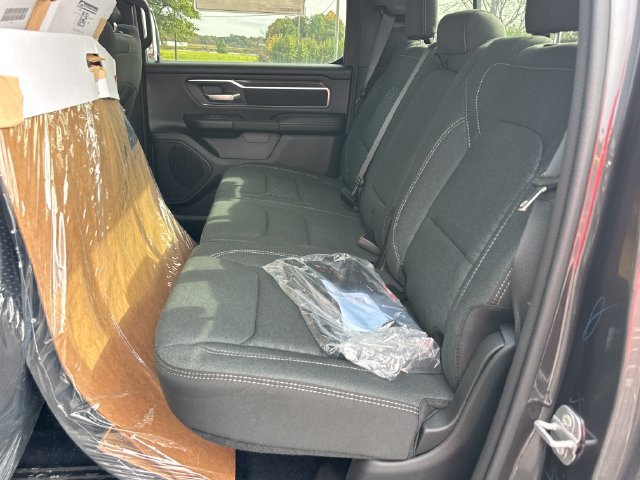 New 2027 RAM 1500 Big Horn w/ Night Edition AWD/4WD image 15